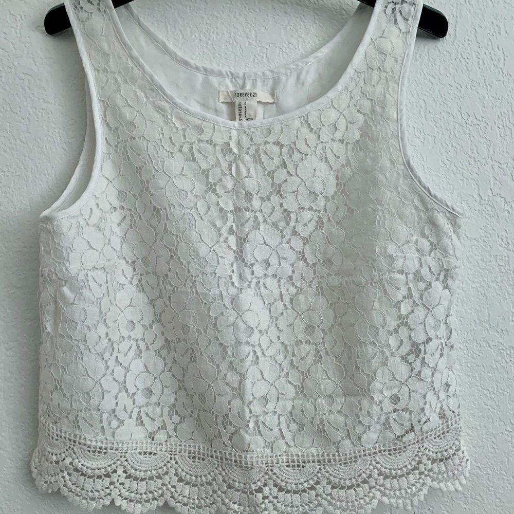 F21 double lined lace tank